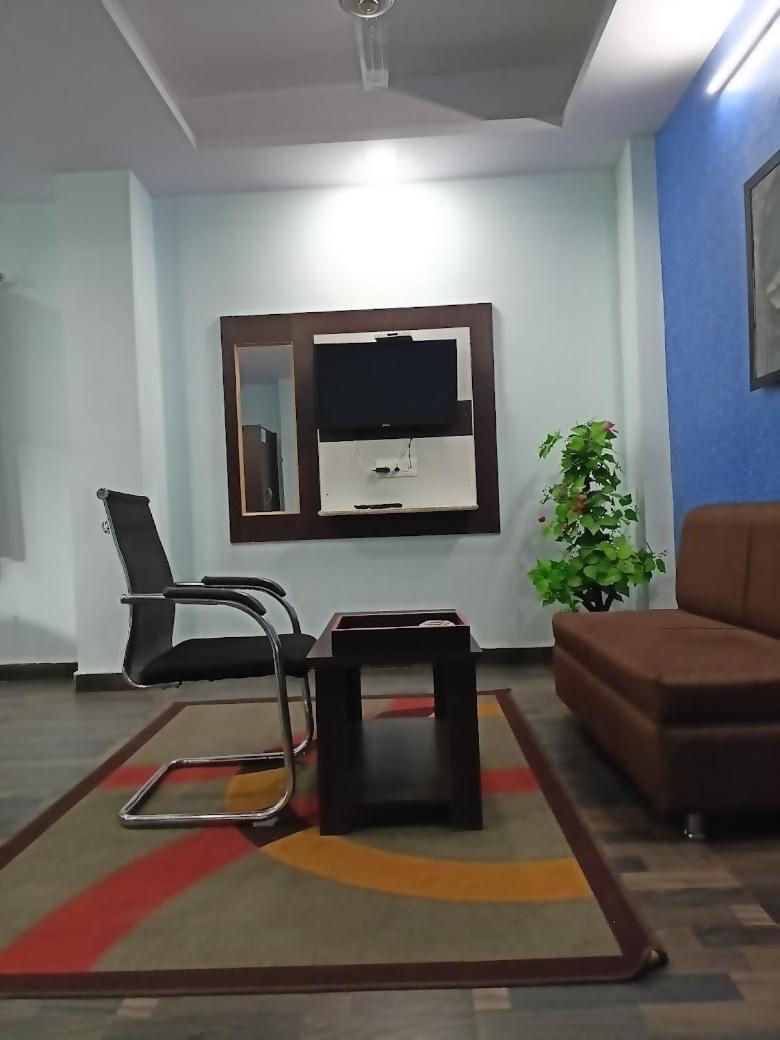 Hotel Atrium Inn Rishīkesh Buitenkant foto